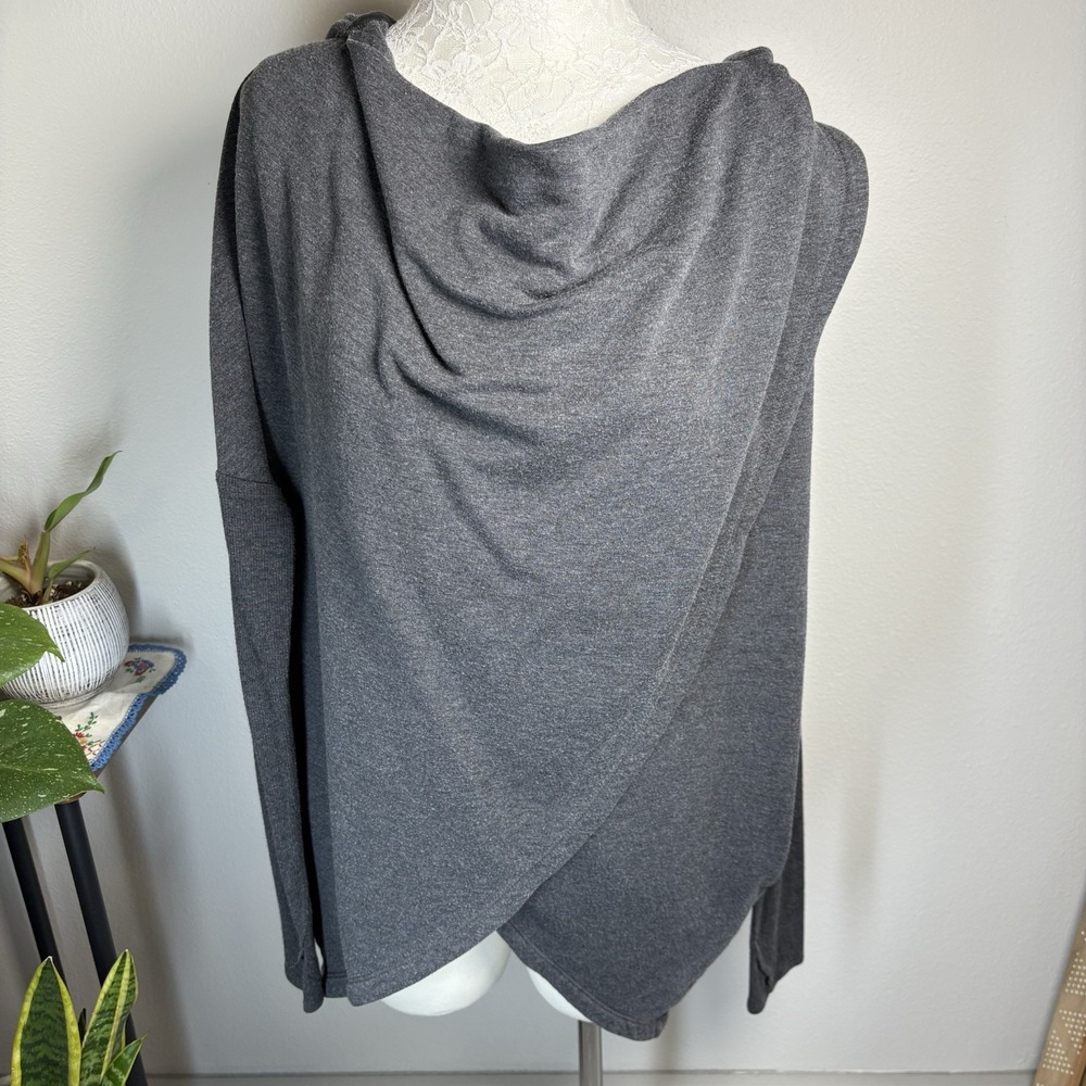 Athleta Women's Medium ~ Gray Purana Wrap Sweatshirt Long Sleeve Style 486073